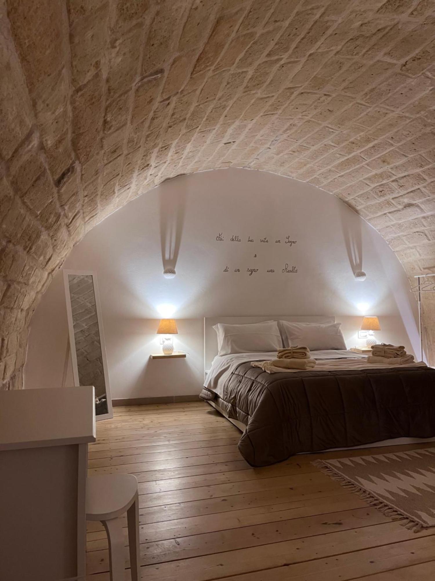 Epoca Suite House Trani Exterior photo